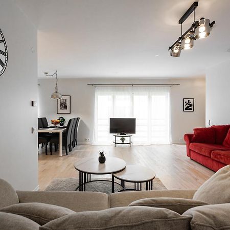 Airhome - Black&White Tallinn Ngoại thất bức ảnh