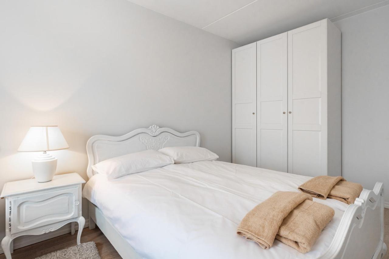 Airhome - Black&White Tallinn Ngoại thất bức ảnh