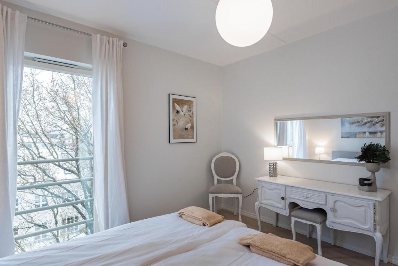 Airhome - Black&White Tallinn Ngoại thất bức ảnh