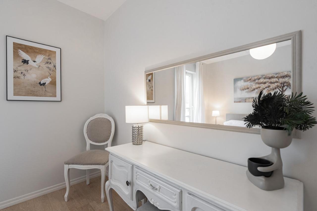 Airhome - Black&White Tallinn Ngoại thất bức ảnh
