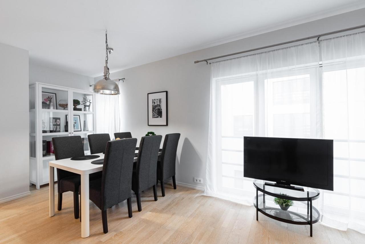 Airhome - Black&White Tallinn Ngoại thất bức ảnh
